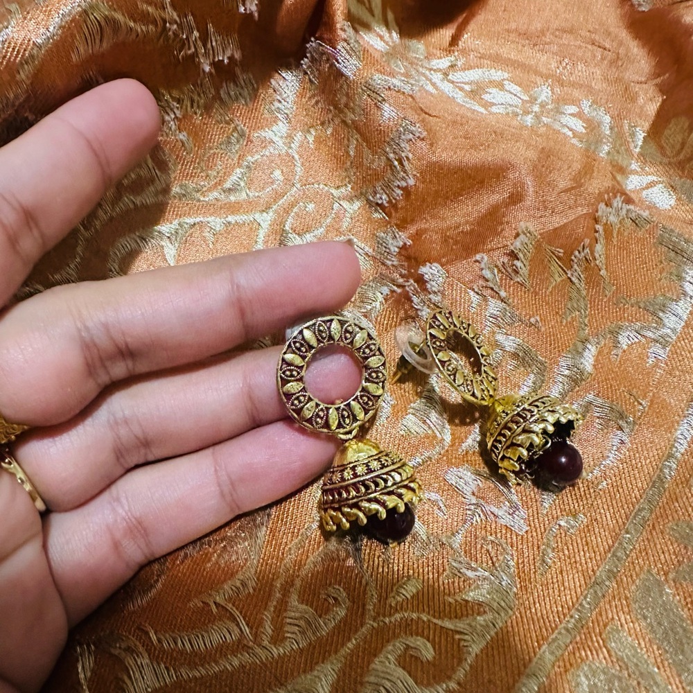 Elegant Gold and burgundy Earrings